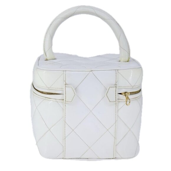 CHANEL Matelasse Vanity Cosmetic Pouch Patent leather White Gold CC Auth PP147 - Picture 3 of 16
